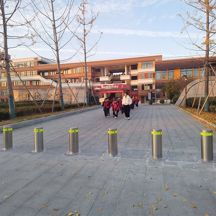 fixed bollards